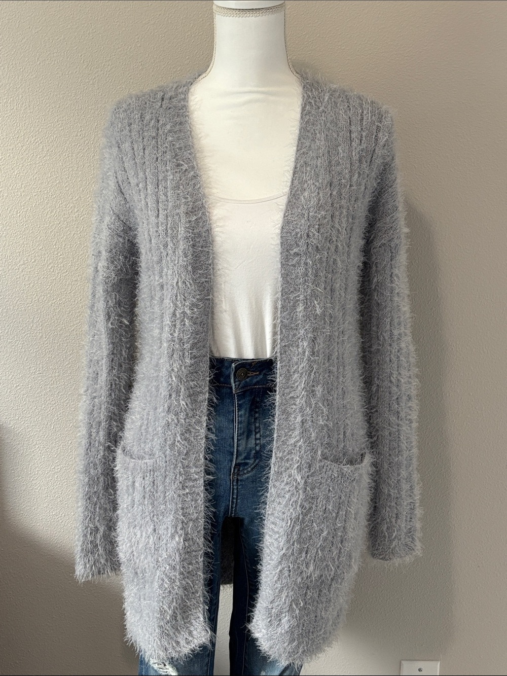 Hippe Rose Gray Fuzzy Eyelash Knit Open Front Cardigan Sweater Pocket Size M